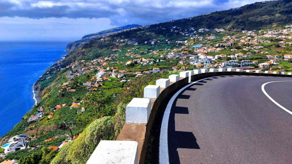 Vista isola di Madeira, Portogallo- Viaggio sostenibile in Portogallo